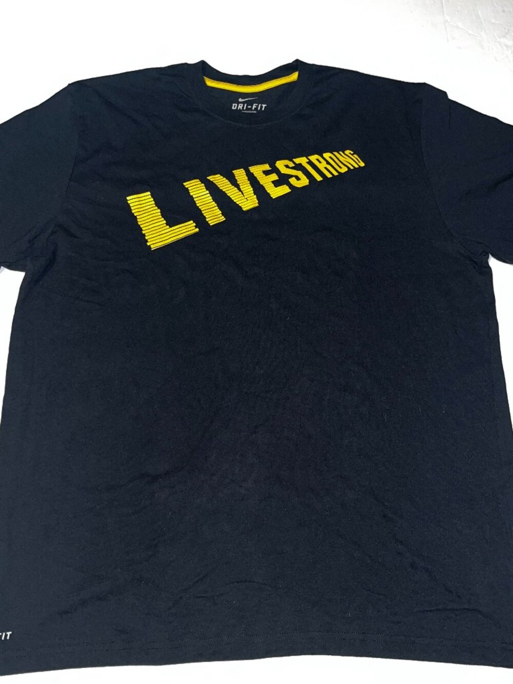 Nike Dri-Fit Livestrong Lance Armstrong T-Shirt Size XL